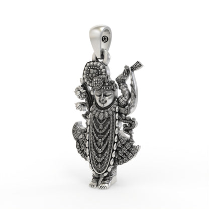 Oxidized Shrinathji pendant side craftsmanship