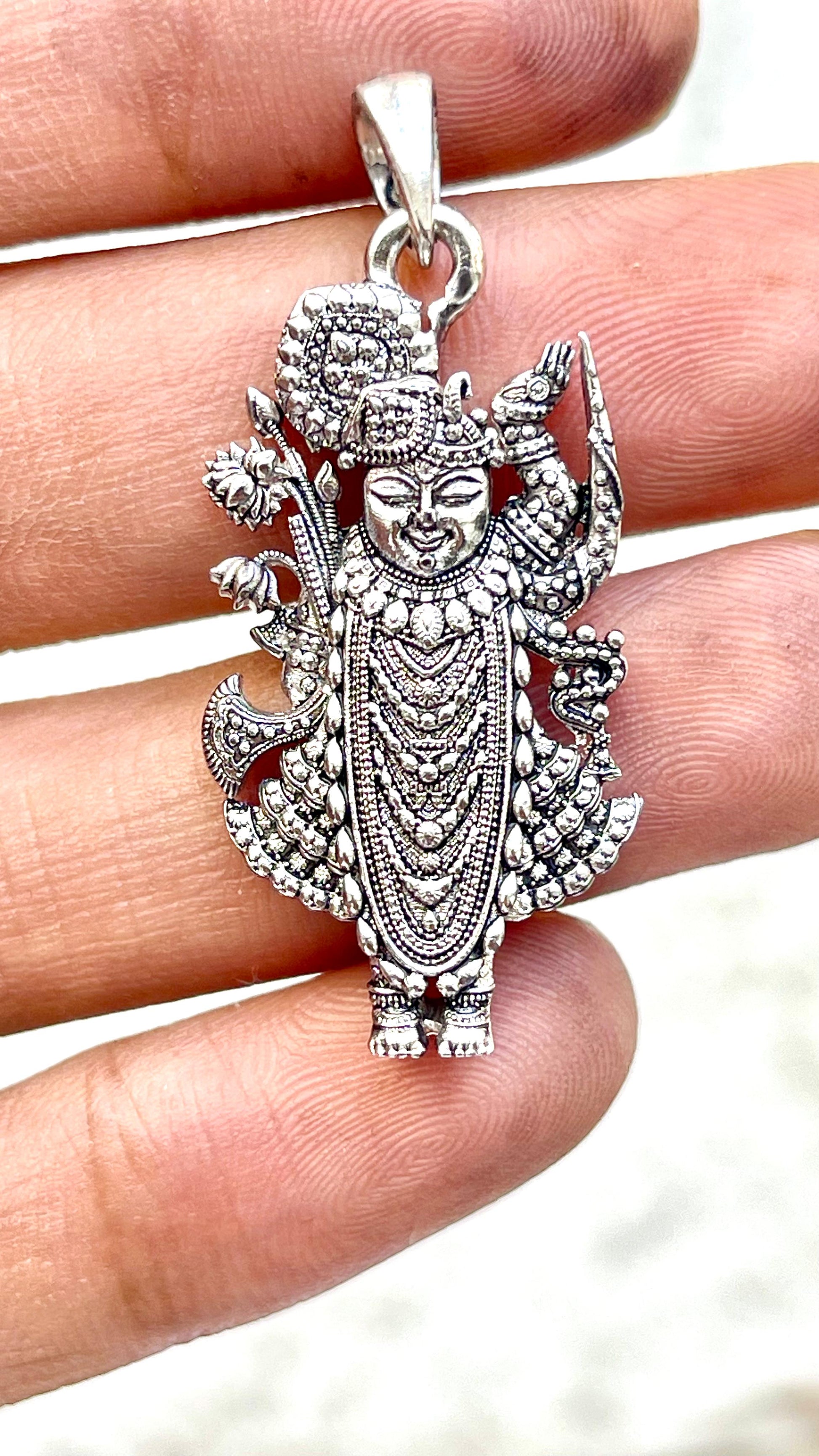 925 silver Krishna pendant for devotees